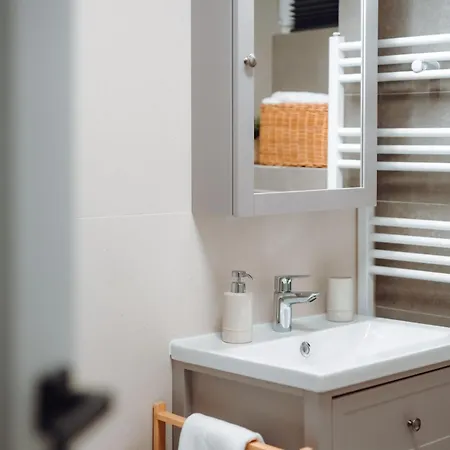 Apartamento Old Town 1 Bedroom Metro