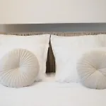 Old Town 1 Bedroom Metro * 부쿠레슈티