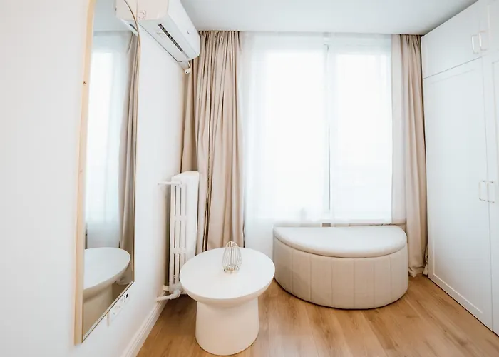 Old Town 1 Bedroom Metro Βουκουρέστι