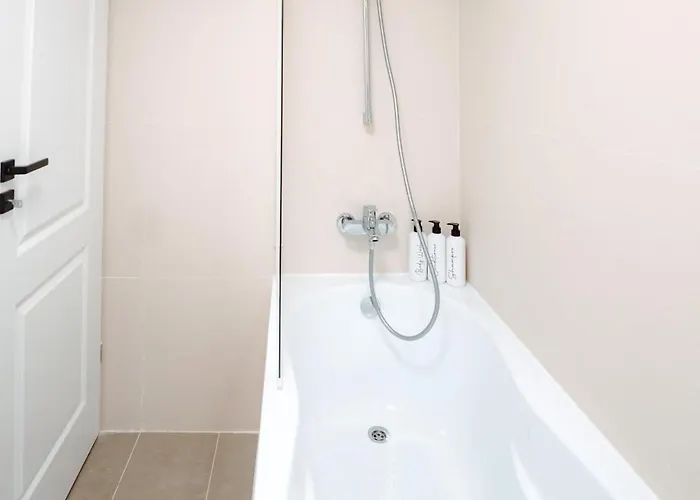 Old Town 1 Bedroom Metro Βουκουρέστι