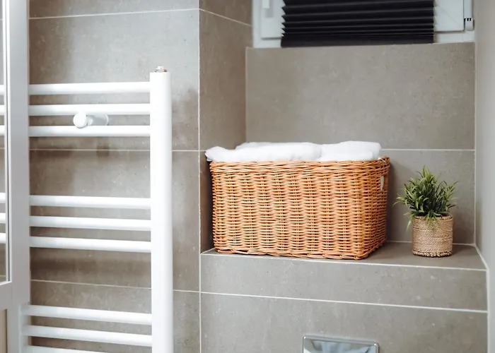 Old Town 1 Bedroom Metro * Bucharest